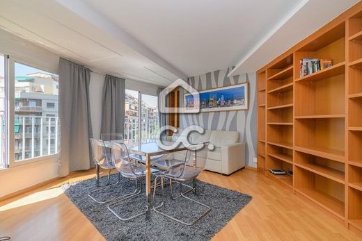 Apartment / Etagenwohnung in Barcelona, Provinz Barcelona