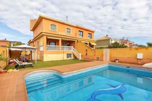 Detached House in Torrevieja, Alicante