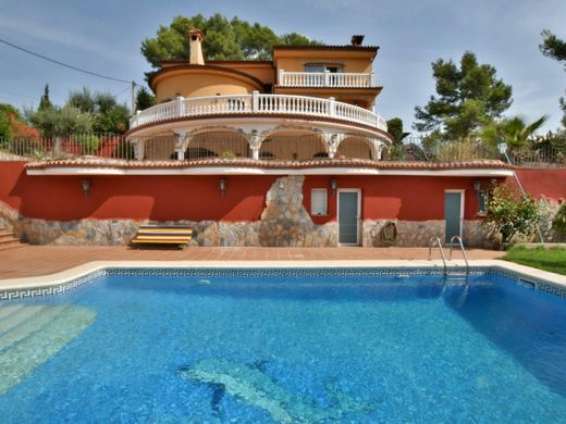 Luxury home in Torrelles de Llobregat, Province of Barcelona