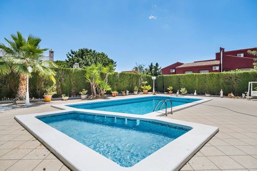 Detached House in Mutxamel, Alicante