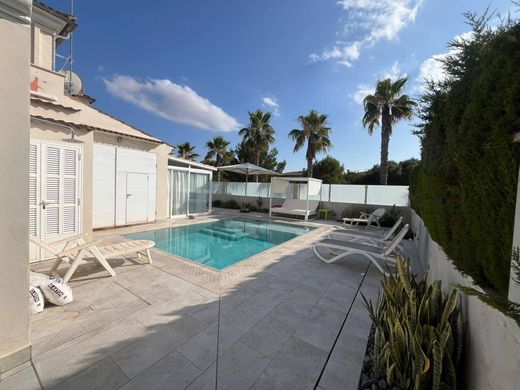 Dom jednorodzinny w Marratxí, Illes Balears