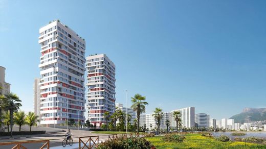 Apartment / Etagenwohnung in Calp, Alicante