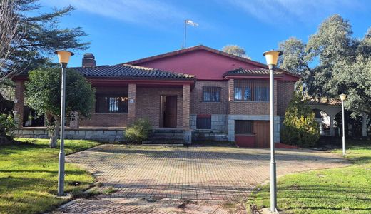 Einfamilienhaus in Nuevo Baztán, Provinz Madrid