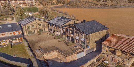 Semidetached House in Isòvol, Province of Girona