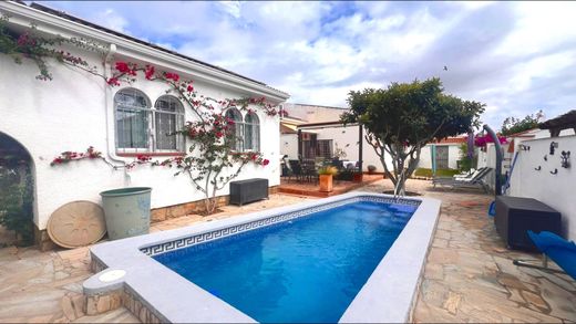 بيت مستقل ﻓﻲ Mont-roig del Camp, Província de Tarragona