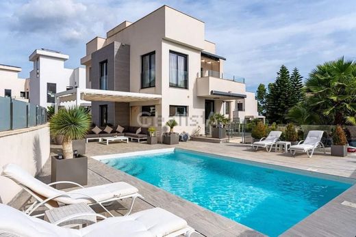 Villa à la Nucia, Alicante