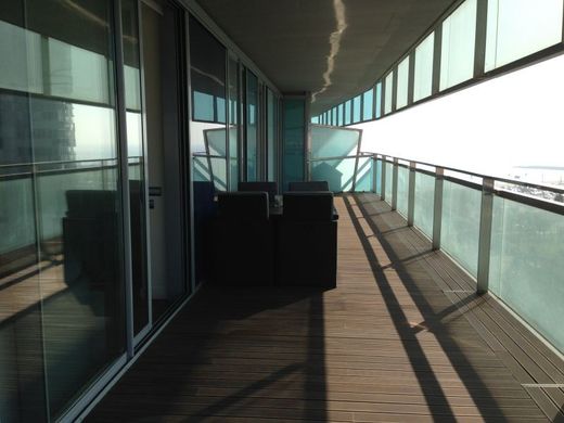 Piso / Apartamento en Barcelona, Provincia de Barcelona