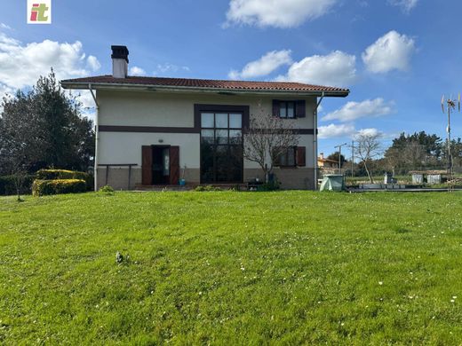 Semidetached House in Landa, Biscay