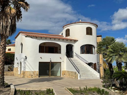 Villa in Calp, Alicante