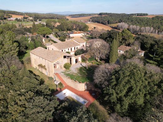 Farmhouse in Vilademuls, Province of Girona