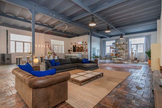 로프트하우스 / Manresa, Província de Barcelona