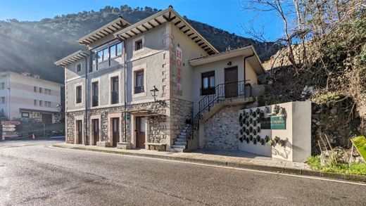 호텔 / Panes, Province of Asturias