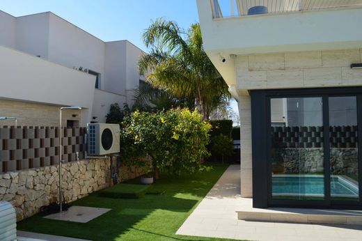 Luxury home in Pilar de la Horadada, Alicante