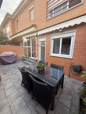 Luxury home in Alcalá de Henares, Province of Madrid