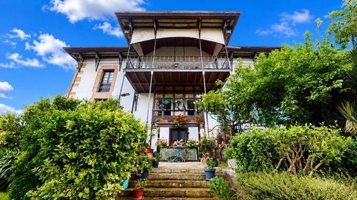 Villa in Corvera, Province of Cantabria