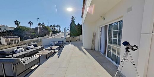Villa in Playas de Orihuela, Alicante