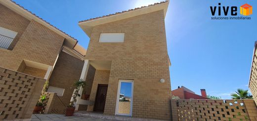 Detached House in Bormujos, Province of Seville