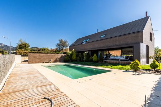 Villa in Matadepera, Province of Barcelona