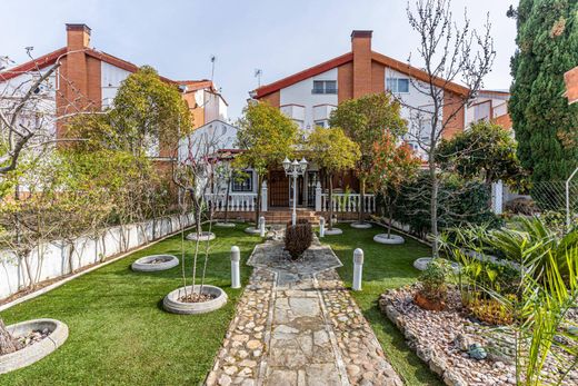 Luxus-Haus in Torrejón de la Calzada, Provinz Madrid