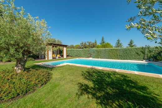 Detached House in Valdemorillo, Province of Madrid