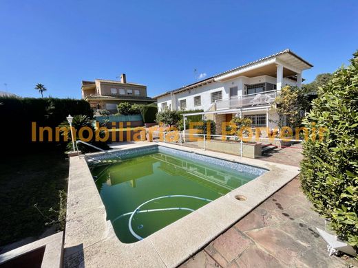 Detached House in Torrent, Valencia