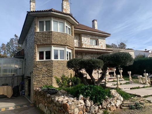 Einfamilienhaus in Villalbilla, Provinz Madrid
