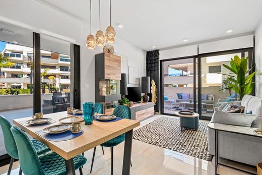 Apartment in Playas de Orihuela, Alicante