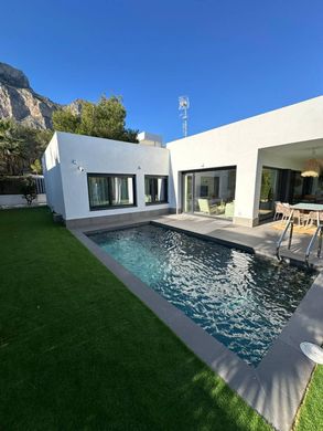 Villa en Polop, Provincia de Alicante