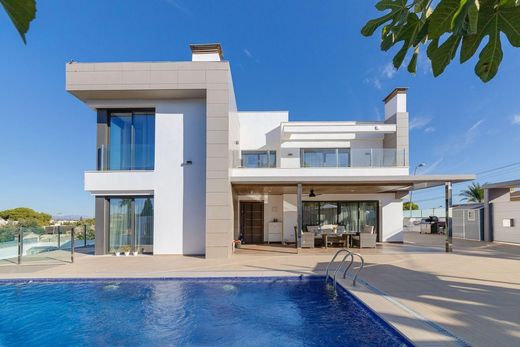 Villa in Torrevieja, Alicante