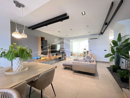 Luxe woning in Almerimar, Almería