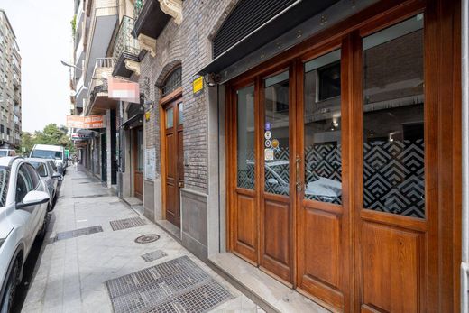 Wohnkomplexe in Granada, Andalusien