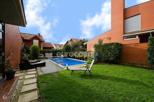 Detached House in Somo, Province of Cantabria