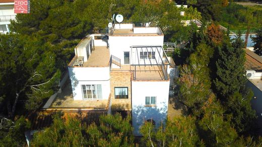 Villa in Playas de Orihuela, Alicante