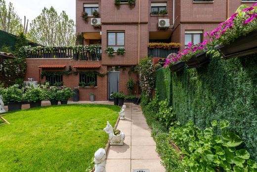 Luxury home in Villamediana de Iregua, Province of La Rioja