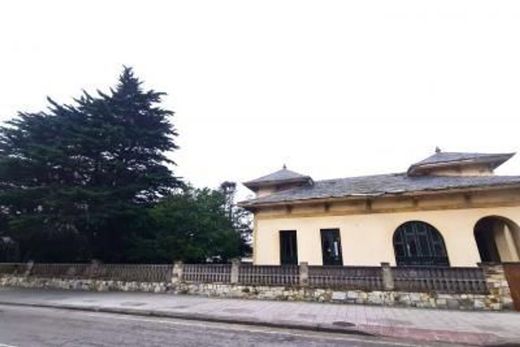 Luxus-Haus in Tapia de Casariego, Provinz Asturien