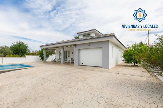 Casa en Cúllar-Vega, Provincia de Granada