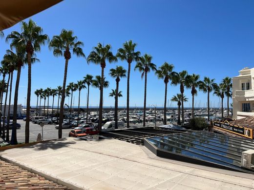 Benalmádena, マラガのアパートメント