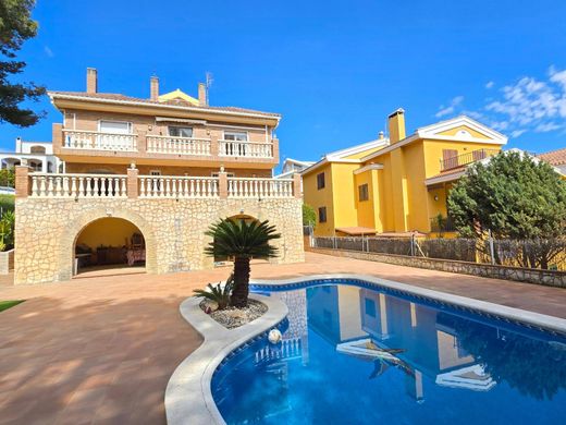 Casa di lusso a Canyelles, Província de Barcelona
