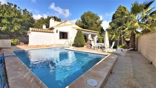 Villa en Playas de Orihuela, Provincia de Alicante