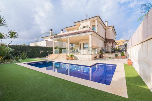 Detached House in Torrellano, Alicante