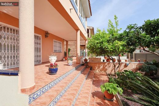 Casa de lujo en Vilanova i la Geltrú, Provincia de Barcelona