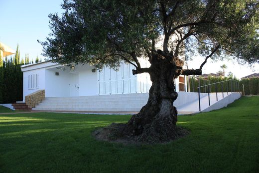 Villa in Monforte del Cid, Provincia de Alicante