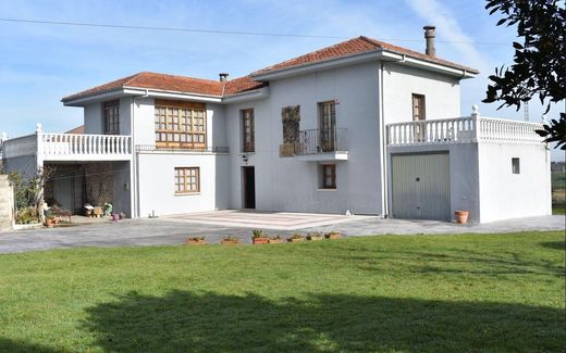 테라스 하우스 / Camargo, Provincia de Cantabria