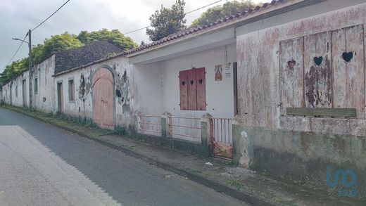 Rabo de Peixe, Ribeira Grandeの土地