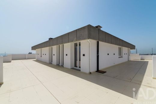 Piso / Apartamento en Algés, Linda-a-Velha e Cruz Quebrada-Dafundo, Oeiras