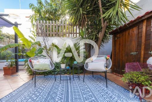 Townhouse in Faro, Distrito de Faro