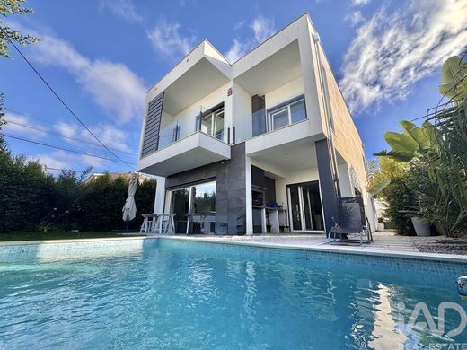 Casa de lujo en Fernao Ferro, Seixal