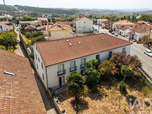 Luxury home in Azoia, Leiria
