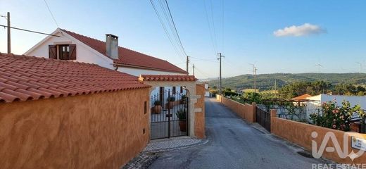 Luxury home in Azueira e Sobral da Abelheira, Mafra