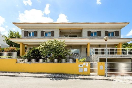 Luxury home in Barcarena, Oeiras